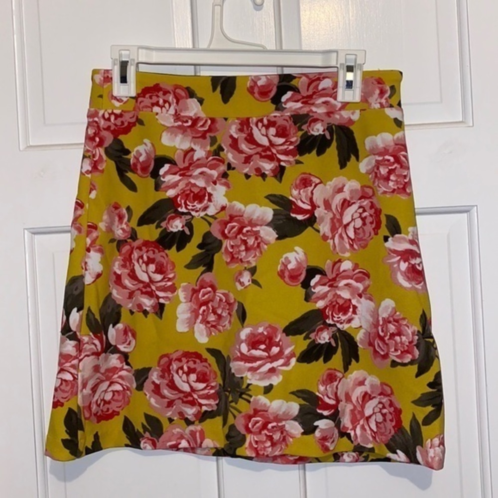 INC International Concepts‎ floral yellow skirt size 4